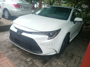 Toyota Corolla 2021 White
