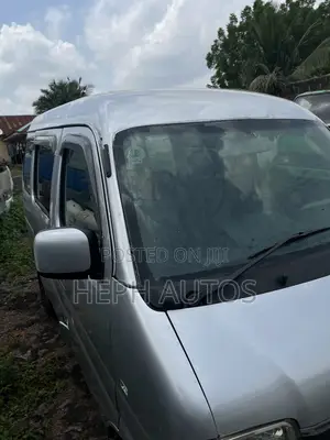 Suzuki APV Minibus 2012 Grey