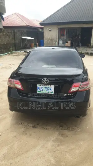 Toyota Camry SE 4dr Sedan (2.5L 4cyl 6AM) 2010 Black