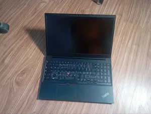 Laptop Lenovo ThinkPad E15 8GB Intel Core i5 SSD 256GB
