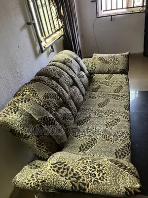 3-Seater Animal Print Sofa in Good Condition