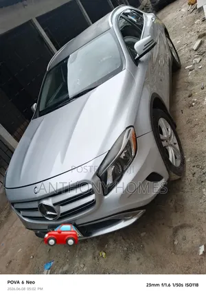 Mercedes-Benz GLA 250 2016 Silver