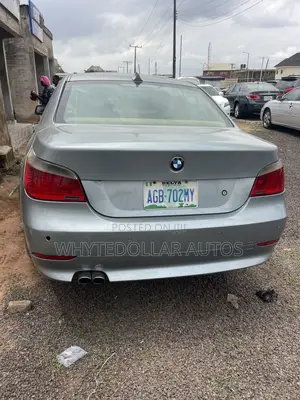 BMW 520i 2011 Blue
