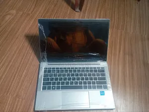 Laptop HP EliteBook 830 G8 8GB Intel Core i5 SSD 256GB