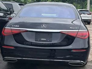 Mercedes-Benz S-Class 2022 Black