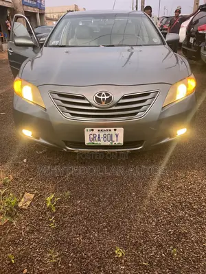 Toyota Camry LE V6 4dr Sedan (3.5L 6cyl 6AM) 2009 Green