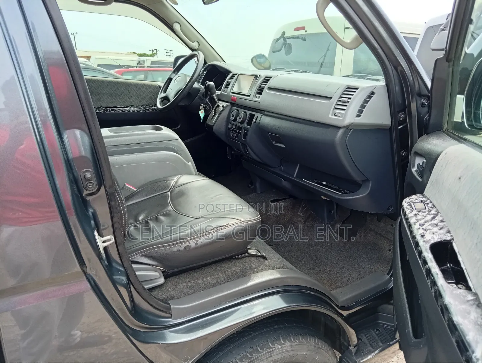 Toyota HiAce 2012 Grey