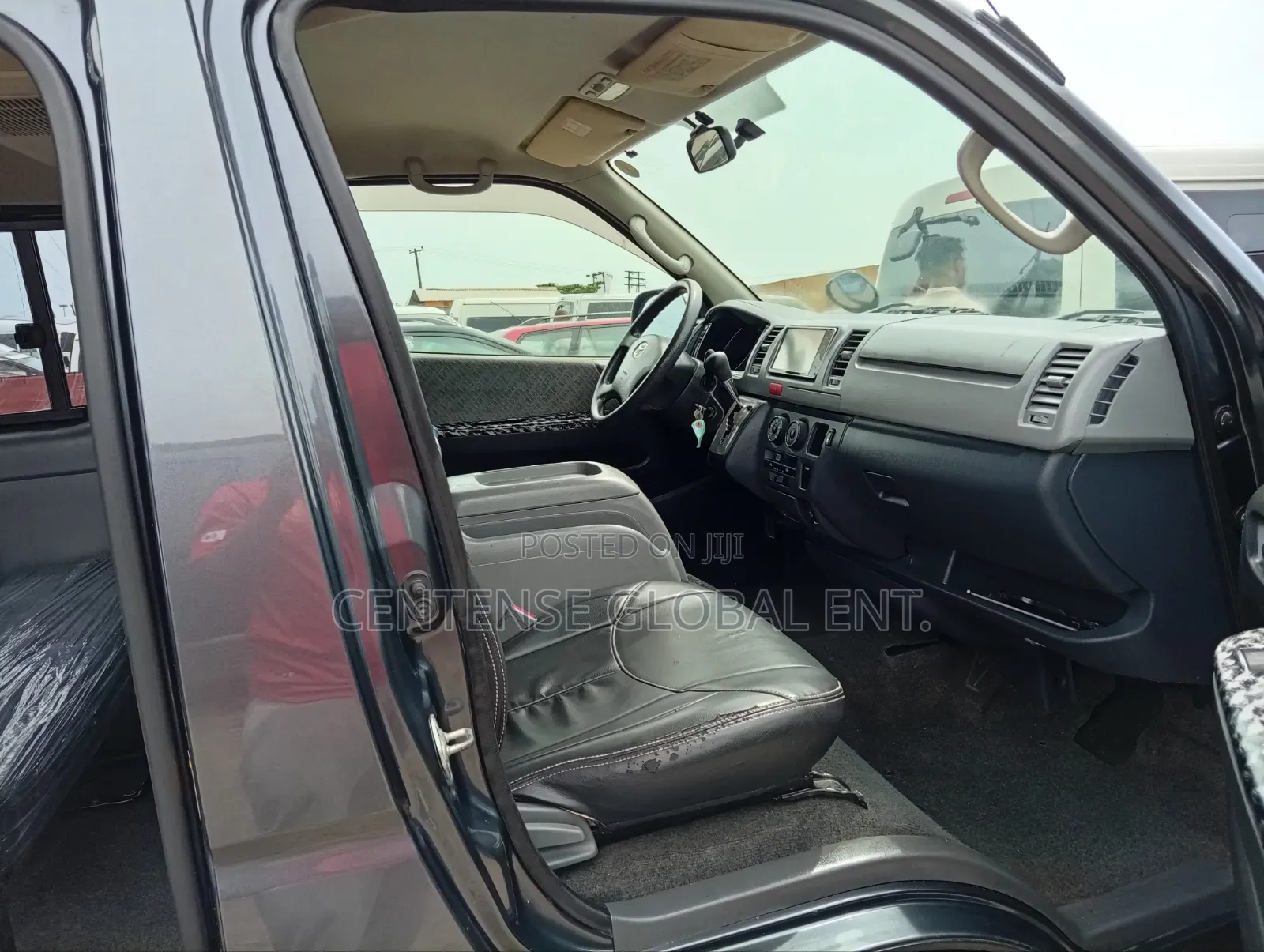 Toyota HiAce 2012 Grey