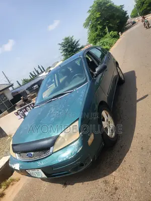 Ford Focus 2006 Green