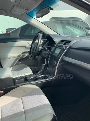 Toyota Camry 2016 White