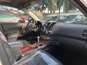 Toyota Highlander Limited 2012 White