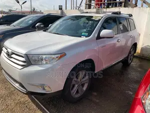 Toyota Highlander Limited 2012 White
