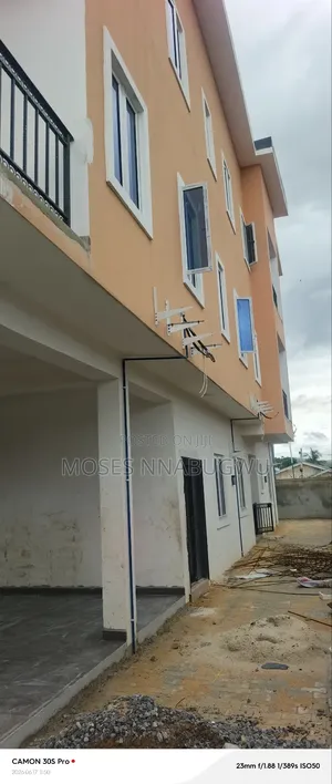 2bdrm Block of Flats in Woji, Alcon Estate, Obio-Akpor for rent