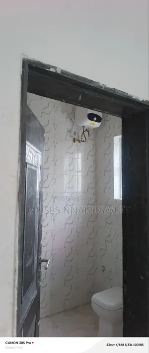 2bdrm Block of Flats in Woji, Alcon Estate, Obio-Akpor for rent