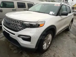 Ford Explorer 2021 White