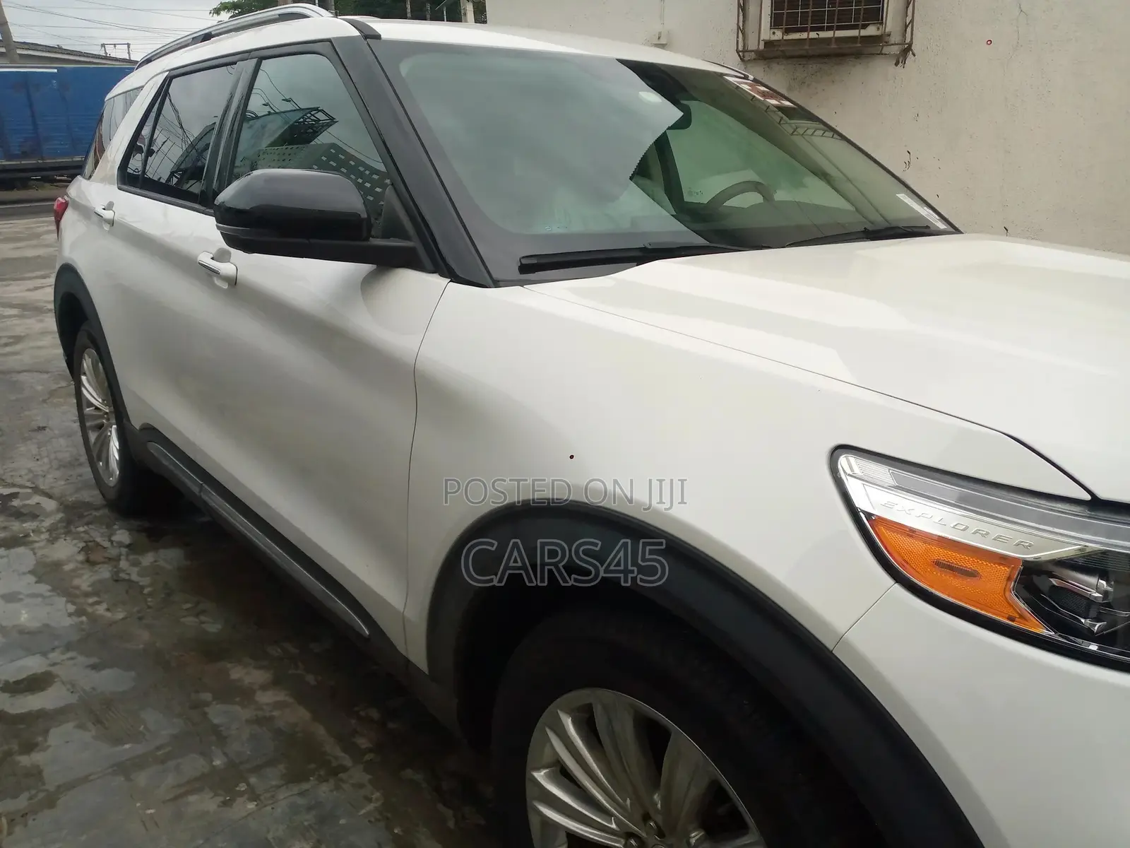 Ford Explorer 2021 White