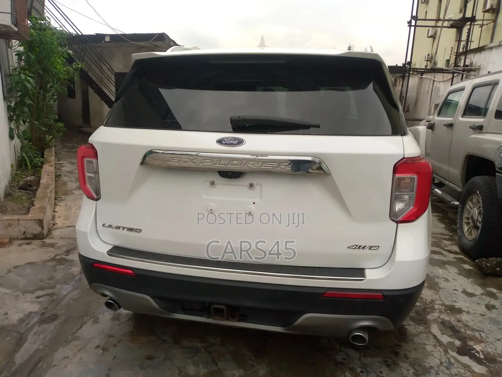 Ford Explorer 2021 White