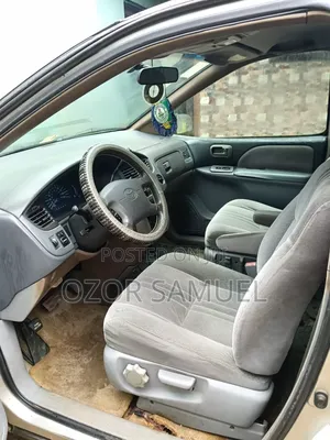 Toyota Previa 1999 Silver