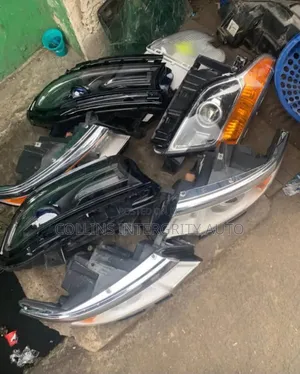 Headlights Ford Edge and Ford Explorer and Dodge Charger 2018