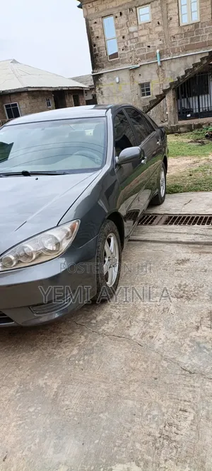 Toyota Camry 2005