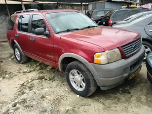 Ford Explorer XLT 2001 Red