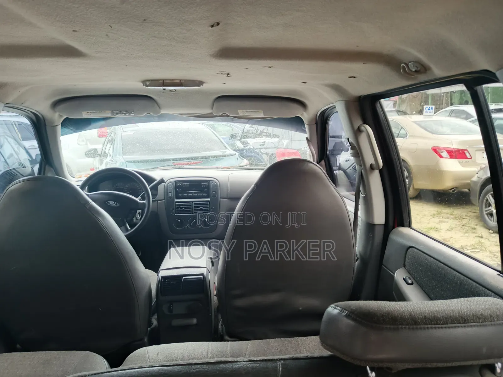 Ford Explorer XLT 2001 Red
