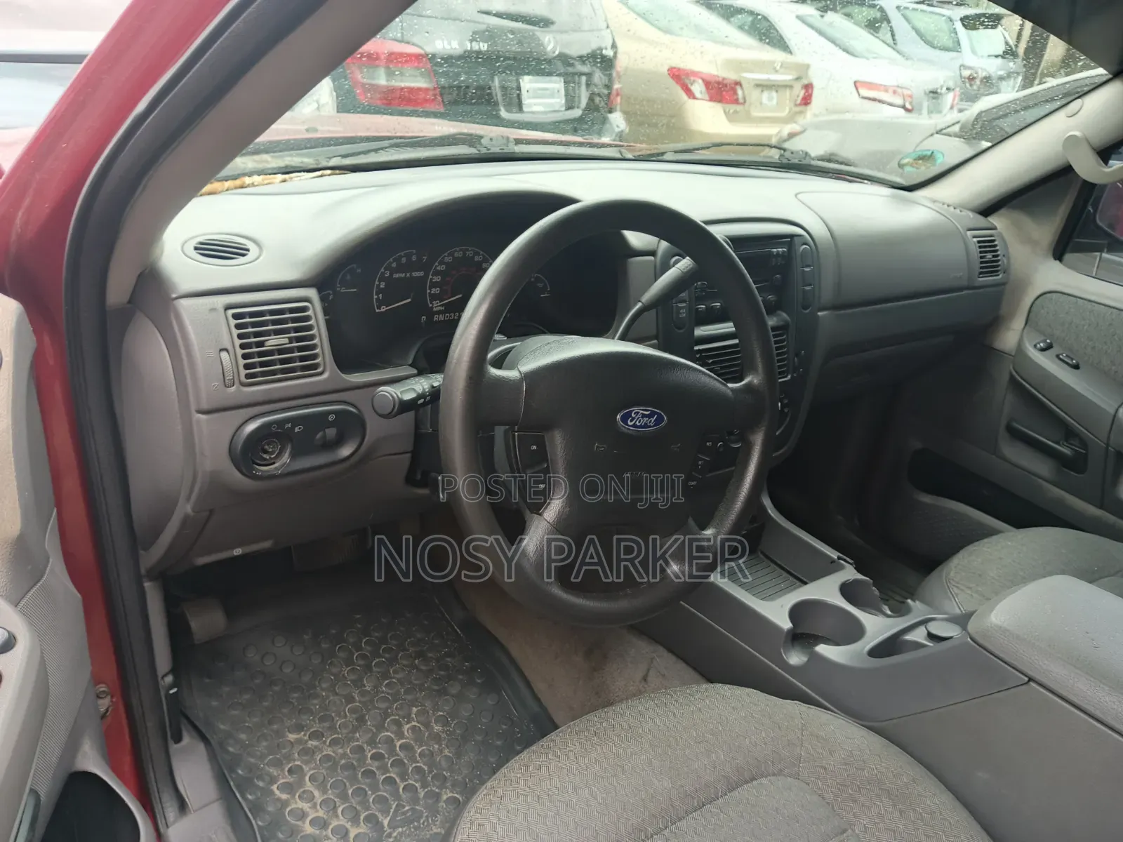 Ford Explorer XLT 2001 Red