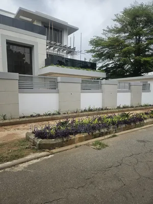 7bdrm Duplex in Maitama District for sale