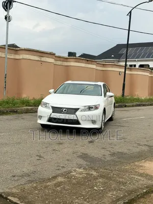Lexus ES 350 FWD 2015 White