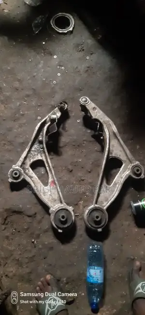 Nissan Pathfinder 2015 Model Low Arm