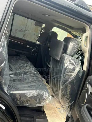 Lexus LX 2018 Black