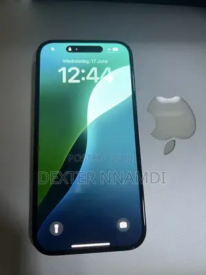 Apple iPhone 16 128 GB Gray