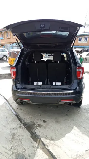 Ford Explorer 2016 Black