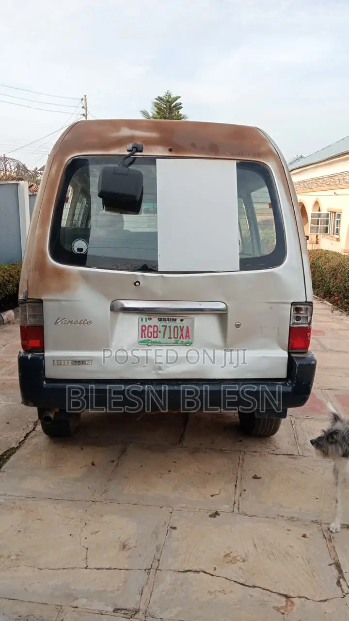 Mazda Bongo 2021 Beige