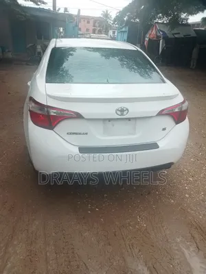 Toyota Corolla 2016 White