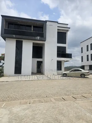 7bdrm Mansion in Maitama District for sale