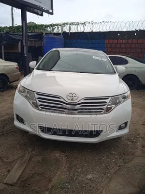 Toyota Venza 2011 White