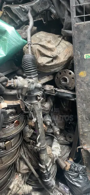 Stearing Rack Previa Old Model