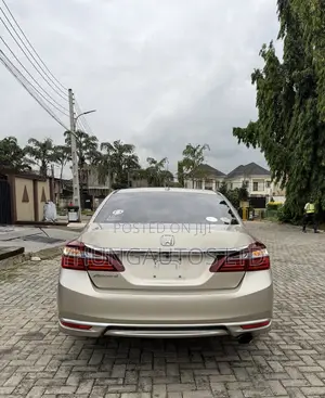 Honda Accord EX-L 4dr Sedan FWD (2.4L 4cyl 2A) 2016 Gold