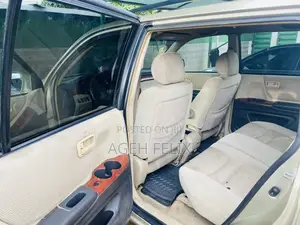 Toyota Highlander 2002 Gold