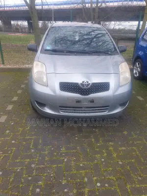 Toyota Yaris 2009 Silver
