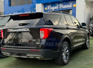 Ford Explorer XLT 2022 Black