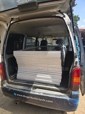 Brand New 330w Monocrystalline Solar Panel (High Amperage 17.84a)