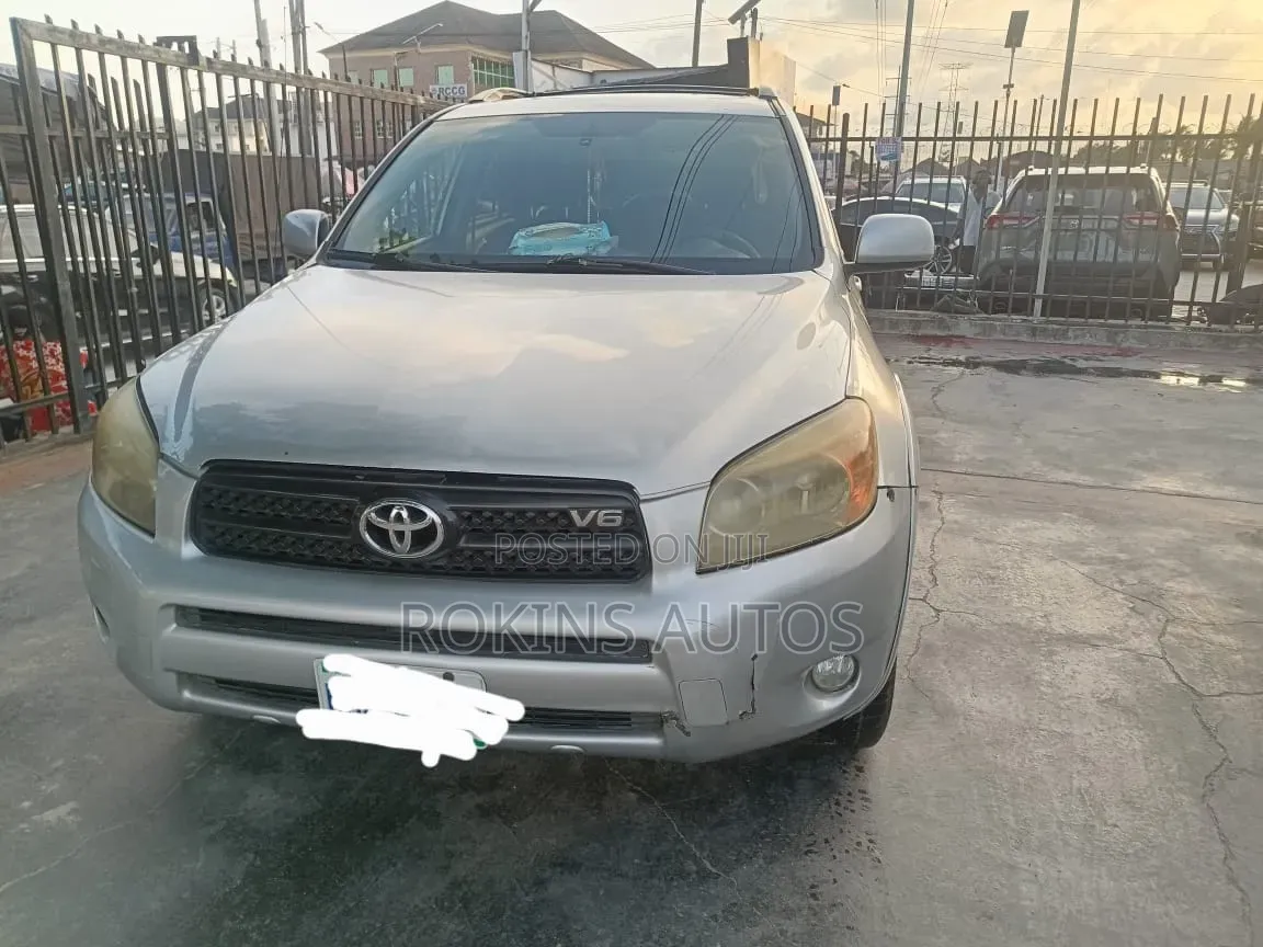 Toyota RAV4 2008 Silver
