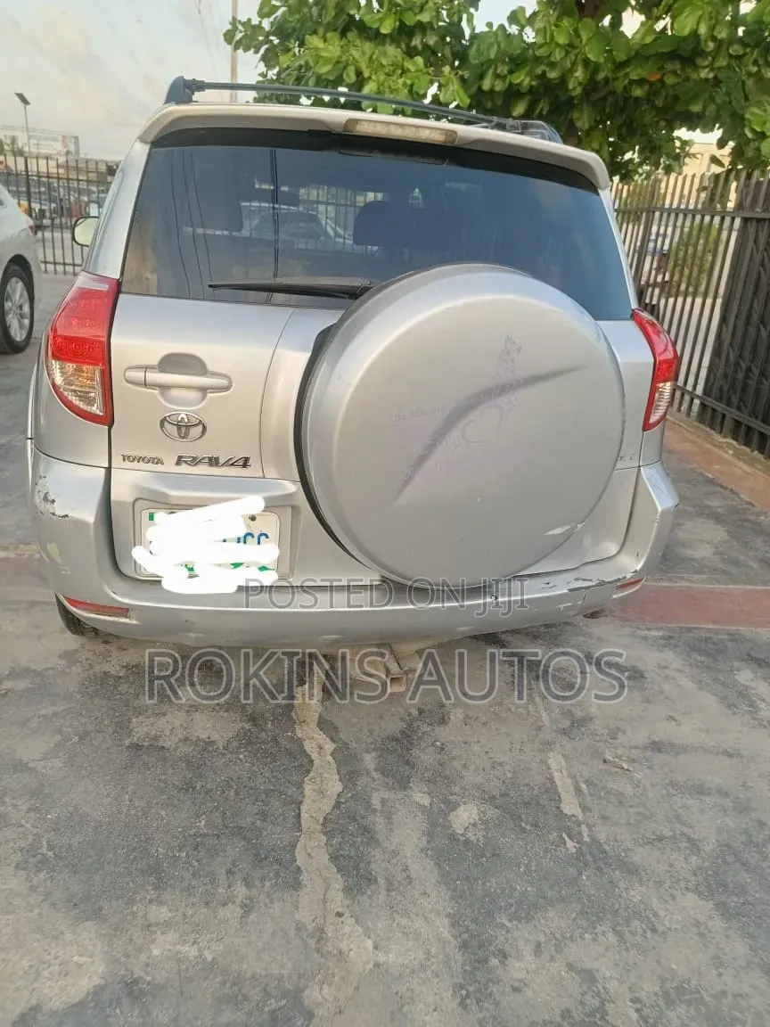 Toyota RAV4 2008 Silver