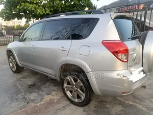Toyota RAV4 2008 Silver