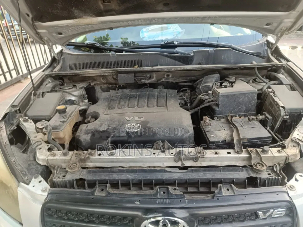 Toyota RAV4 2008 Silver