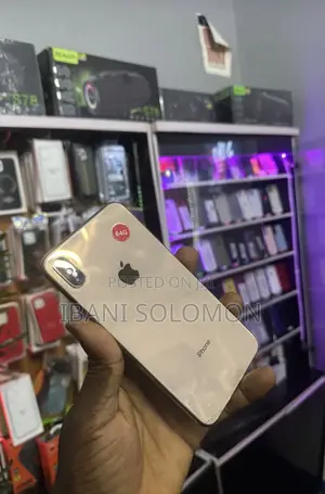 Apple iPhone XS Max 64 GB Gold
