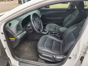 Hyundai Elantra ECO Sedan FWD (1.4L 4cyl 7A) 2017 White