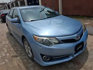 Toyota Camry 2014 Blue